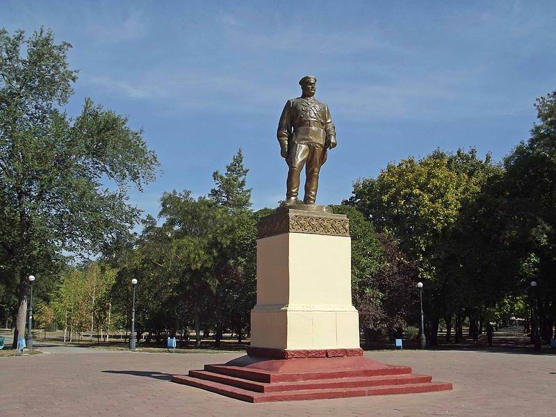 Памятник с крестом Тулун как ставят памятники на могилу
